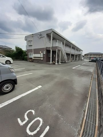 熊本市北区八景水谷４丁目のアパートの駐車場|駐車場があります