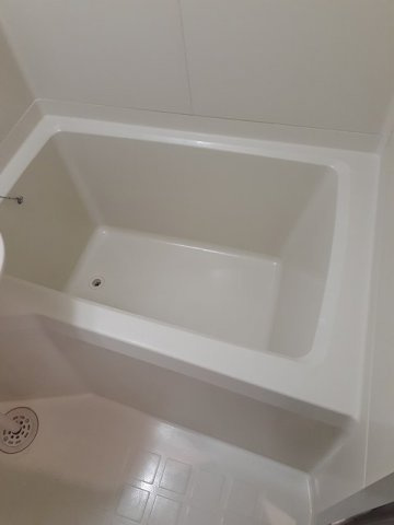 熊本市北区八景水谷４丁目のアパートの浴室|コンパクトで使いやすいお風呂です