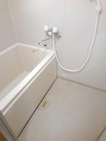 熊本市北区龍田６丁目の賃貸マンションの浴室|日々の暮らしに欠かせないお風呂です