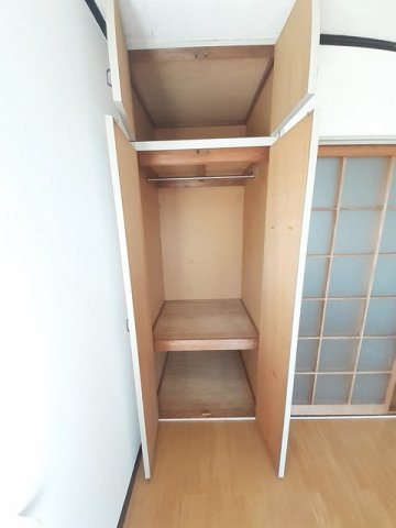 熊本市北区龍田６丁目のアパートの収納|便利な収納スペースです