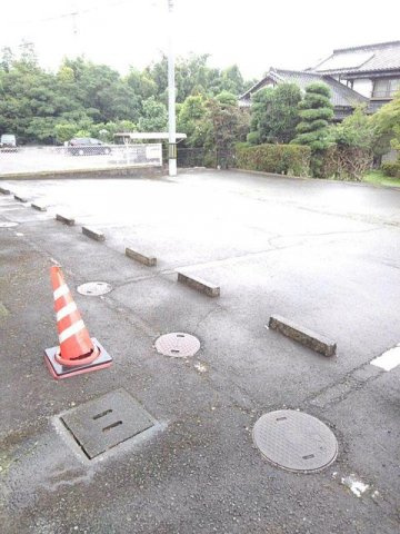 熊本市北区鶴羽田２丁目のアパートの駐車場|駐車場完備です
