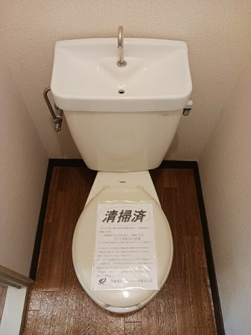 合志市須屋のアパートのトイレ|落ち着いたトイレです