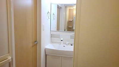 フロンティアの洗面所
