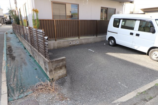 中川マンションの駐車場