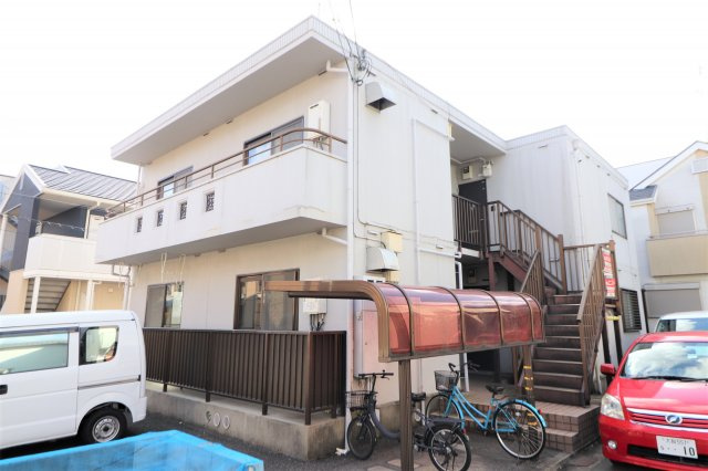 中川マンションの外観