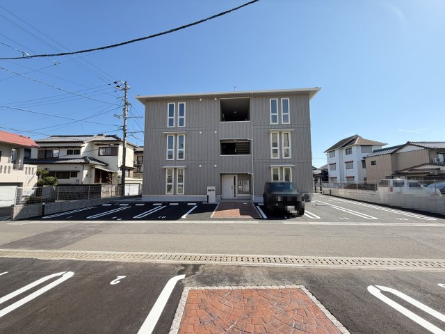 ステラヴィータ A棟の駐車場
