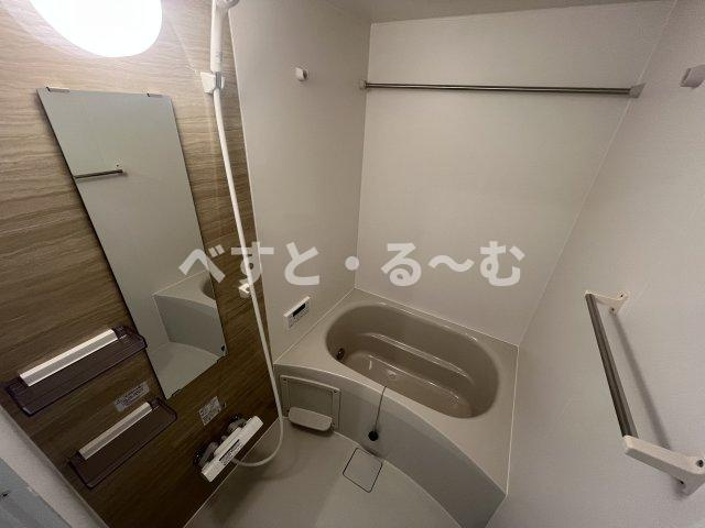 ジーメゾン西二見リュクスの浴室