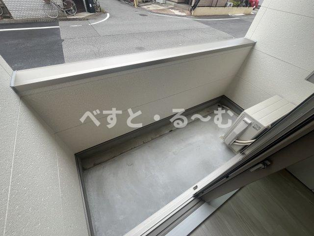 ジーメゾン西二見リュクスのバルコニー