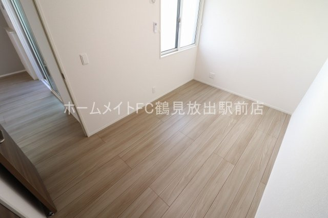 大阪市鶴見区放出東１丁目のアパートの洋室