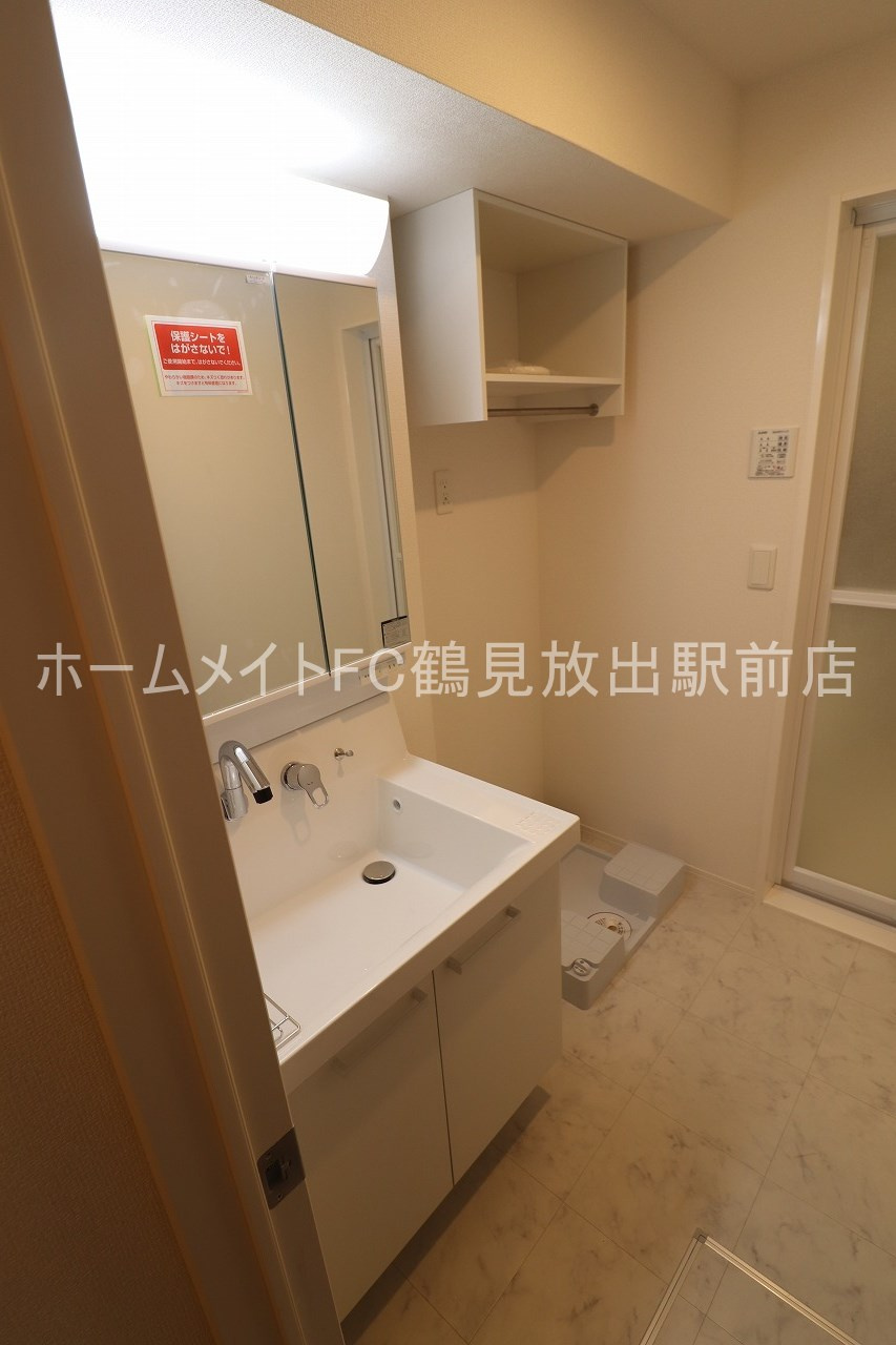 大阪市鶴見区放出東１丁目のアパートの洗面所