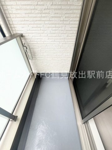 東大阪市森河内西１丁目のアパートのバルコニー