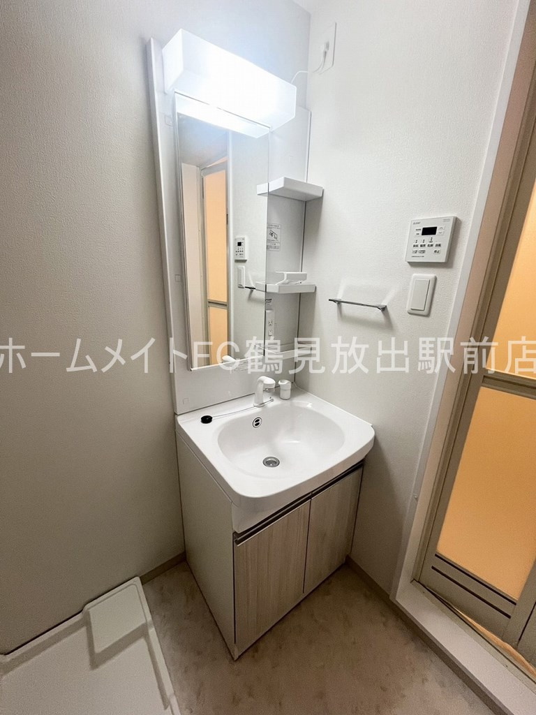 東大阪市森河内西１丁目のアパートの独立洗面台