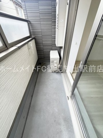 大阪市鶴見区横堤２丁目のアパートのバルコニー