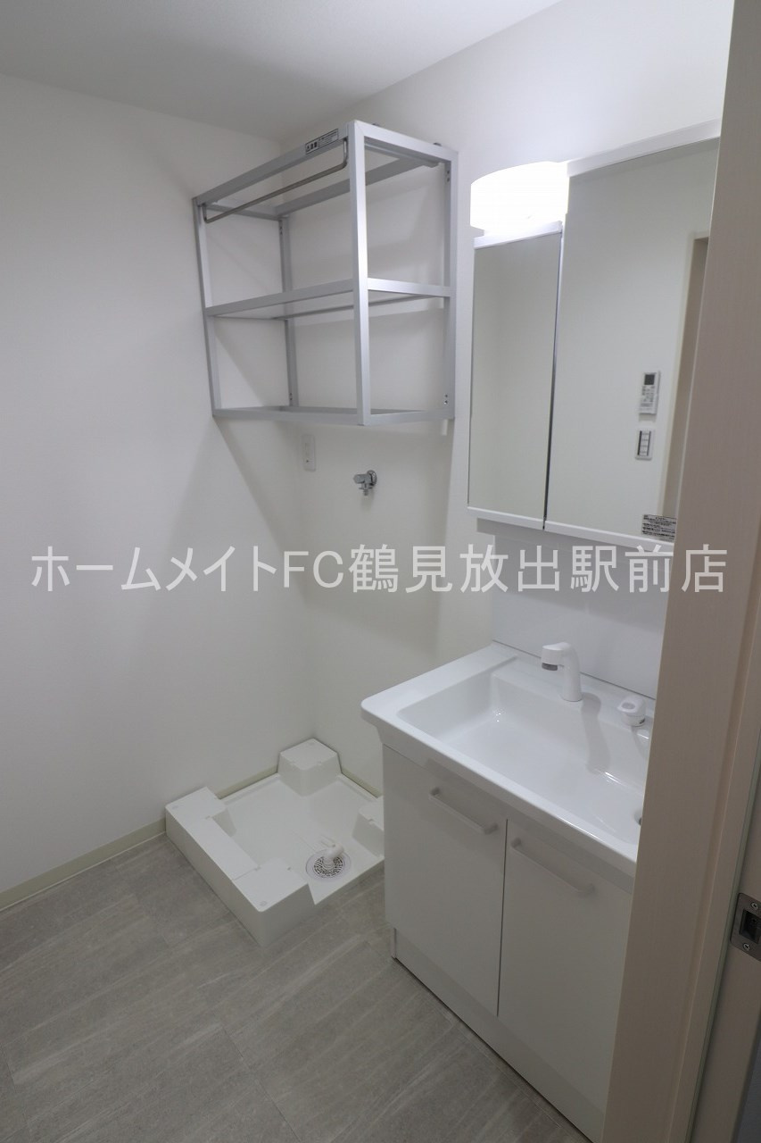 大阪市鶴見区中茶屋１丁目のアパートの洗面所