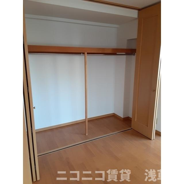 ロイヤルガーデン哲学堂の収納