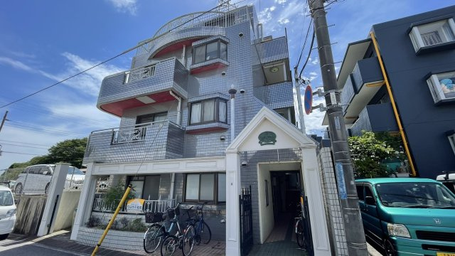 シテ・ラピーヌ幕張本郷の外観