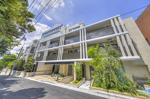 ピアース四谷Ｈｉｌｌｓの外観|建物外観　※2025年7月撮影の写真