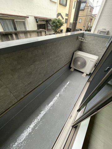 NET-K片山町のバルコニー