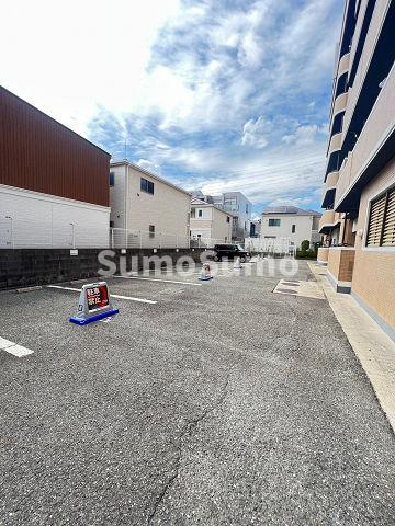 ラフィネセオミの駐車場|駐車場完備です