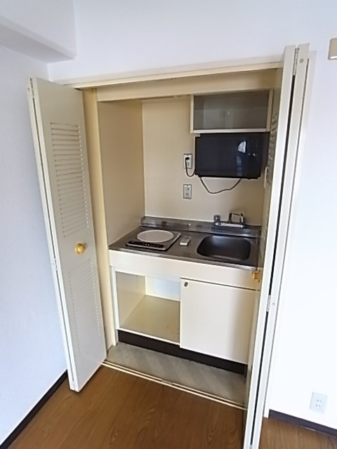 朝日プラザαポート神戸のキッチン|使いやすいキッチンです