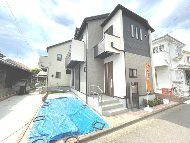 昭島市緑町３丁目　１号棟の外観