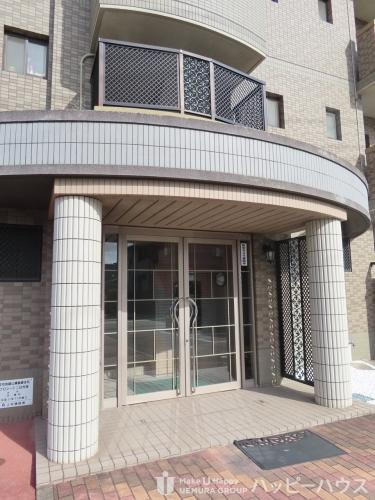 プロシード二日市南のエントランス|別号数タイプ