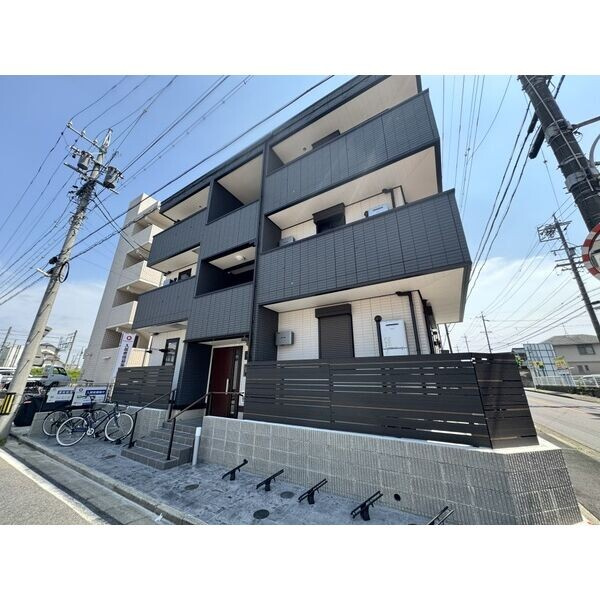 シャルムS岡崎の外観