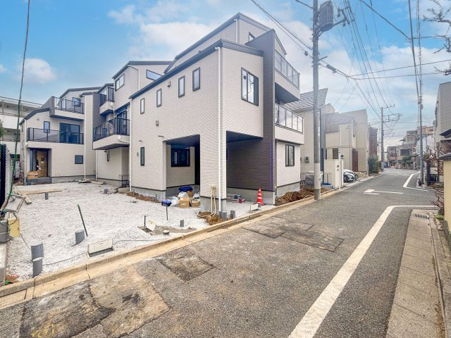 練馬区中村2丁目　土地30坪超　耐震×ZEH水準住宅　最終2棟の外観
