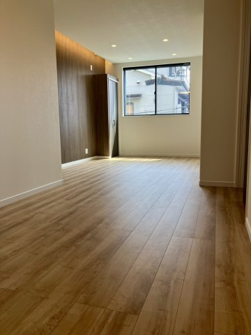 鶴見区緑三丁目新築戸建の居間・リビング