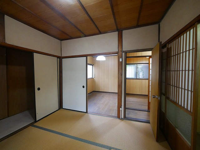東之阪町戸建の和室