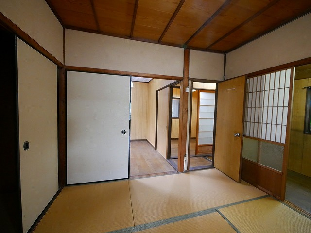 東之阪町戸建の和室
