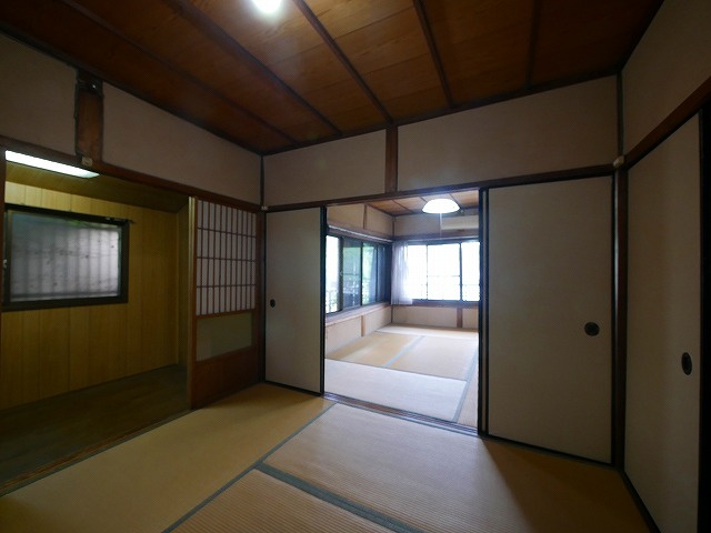 東之阪町戸建の和室