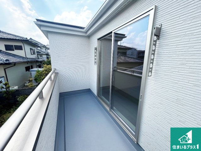 ♦堺市南区赤坂台　第10期　新築一戸建てのバルコニー|日当たりのよいバルコニー！お部屋が開放的に！