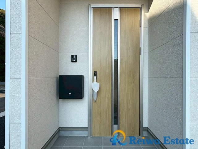 新築戸建　藤沢市城南2丁目の玄関