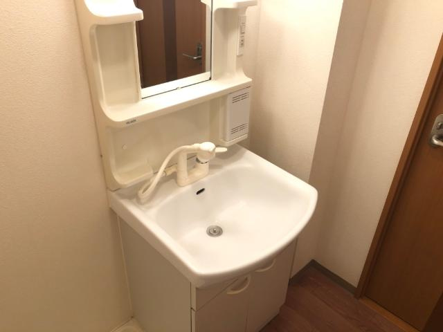ロワールの洗面所|洗髪洗面化粧台