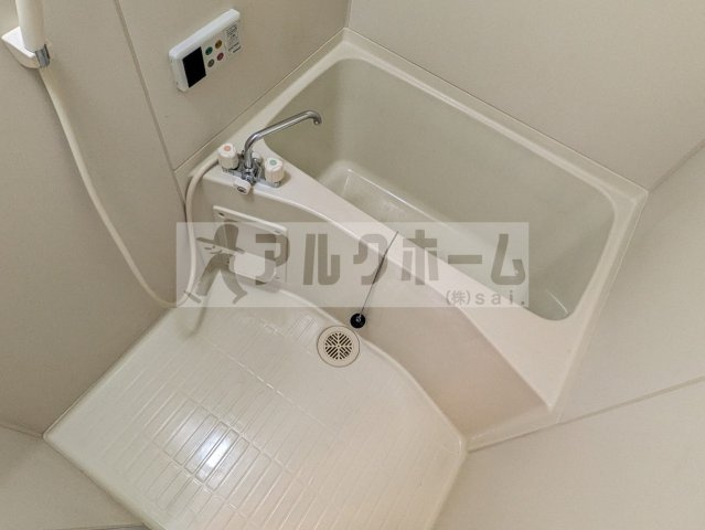 Y'sハウス（ワイズハウス）の浴室|Y's(ワイズ)ハウス　玄関