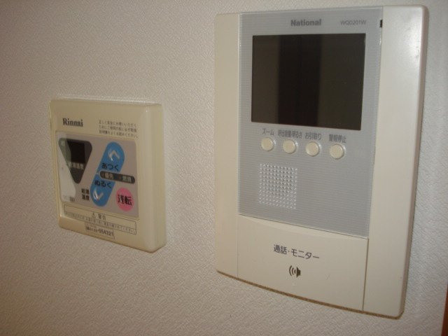 アーバン・ヒルズのセキュリティ|カメラ付インターホン（イメージ）