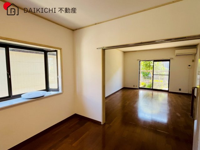 【居間・リビング】 | 日高市武蔵台1丁目　中古戸建