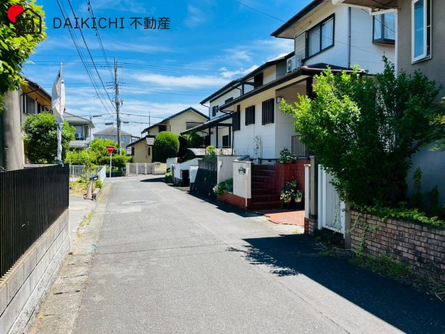 【前面道路含む現地写真】 | 日高市武蔵台1丁目　中古戸建