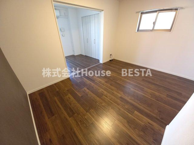 神戸Harborside 萬利Residenceの子供部屋