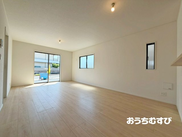 春日井市如意申町第2(全5棟)の居間・リビング