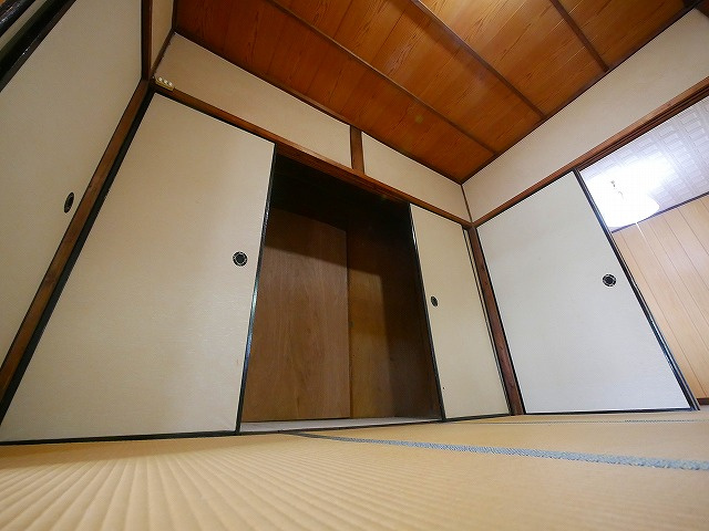 東之阪町戸建の収納