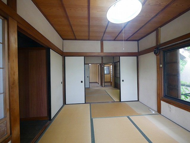東之阪町戸建の和室