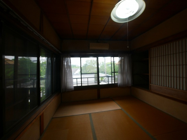 東之阪町戸建の和室