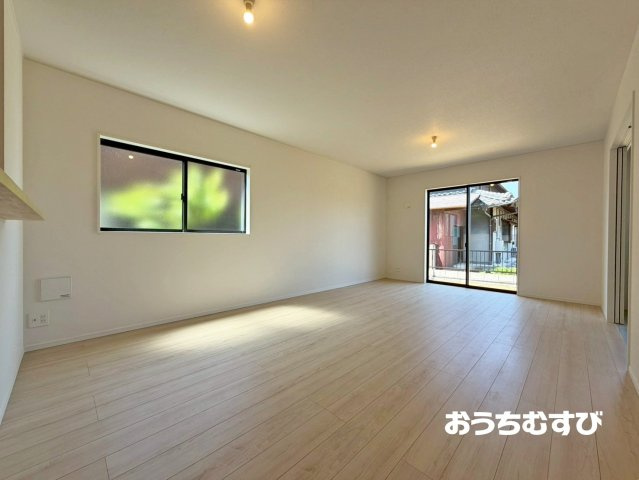 春日井市如意申町第2(全5棟)の居間・リビング