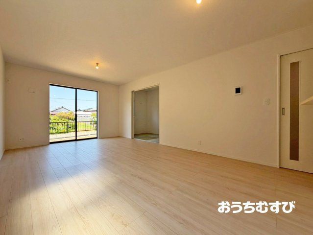 春日井市如意申町第2(全5棟)の居間・リビング