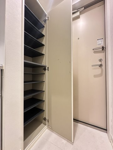 CRASTINE帝塚山東の内装