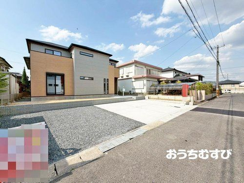 小牧市古雅第2(全1棟)の駐車場