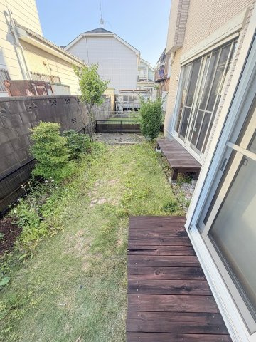 三郷市彦沢1丁目　中古戸建の庭|ガーデニングも楽しめる庭付き