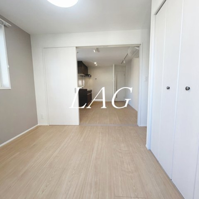 【居間・リビング】 | カーザ・ブランカ北斎 | 洋室のお部屋です。